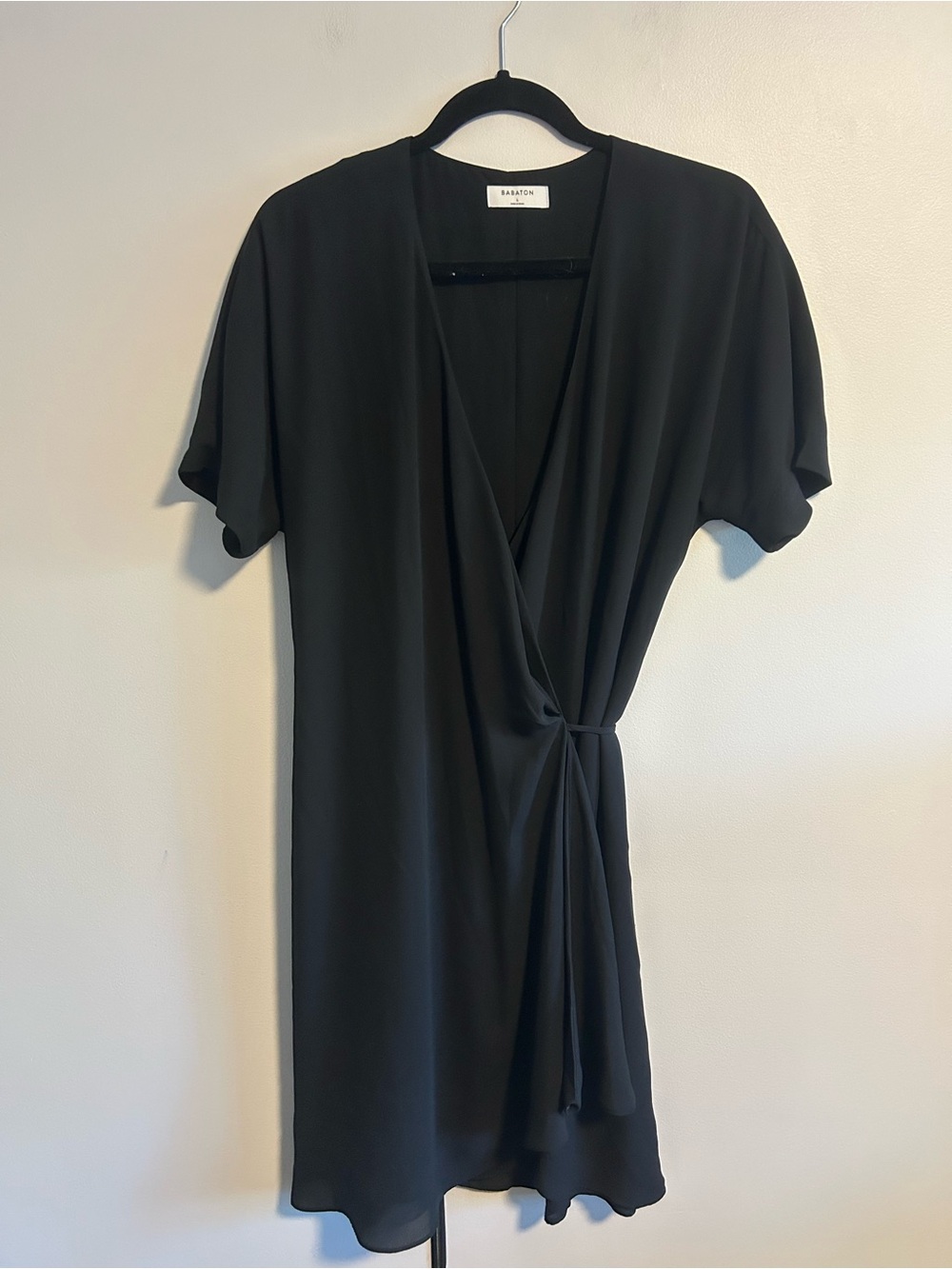 Babaton for Aritzia large Black Wrap-Style short sleeve midi Dress
